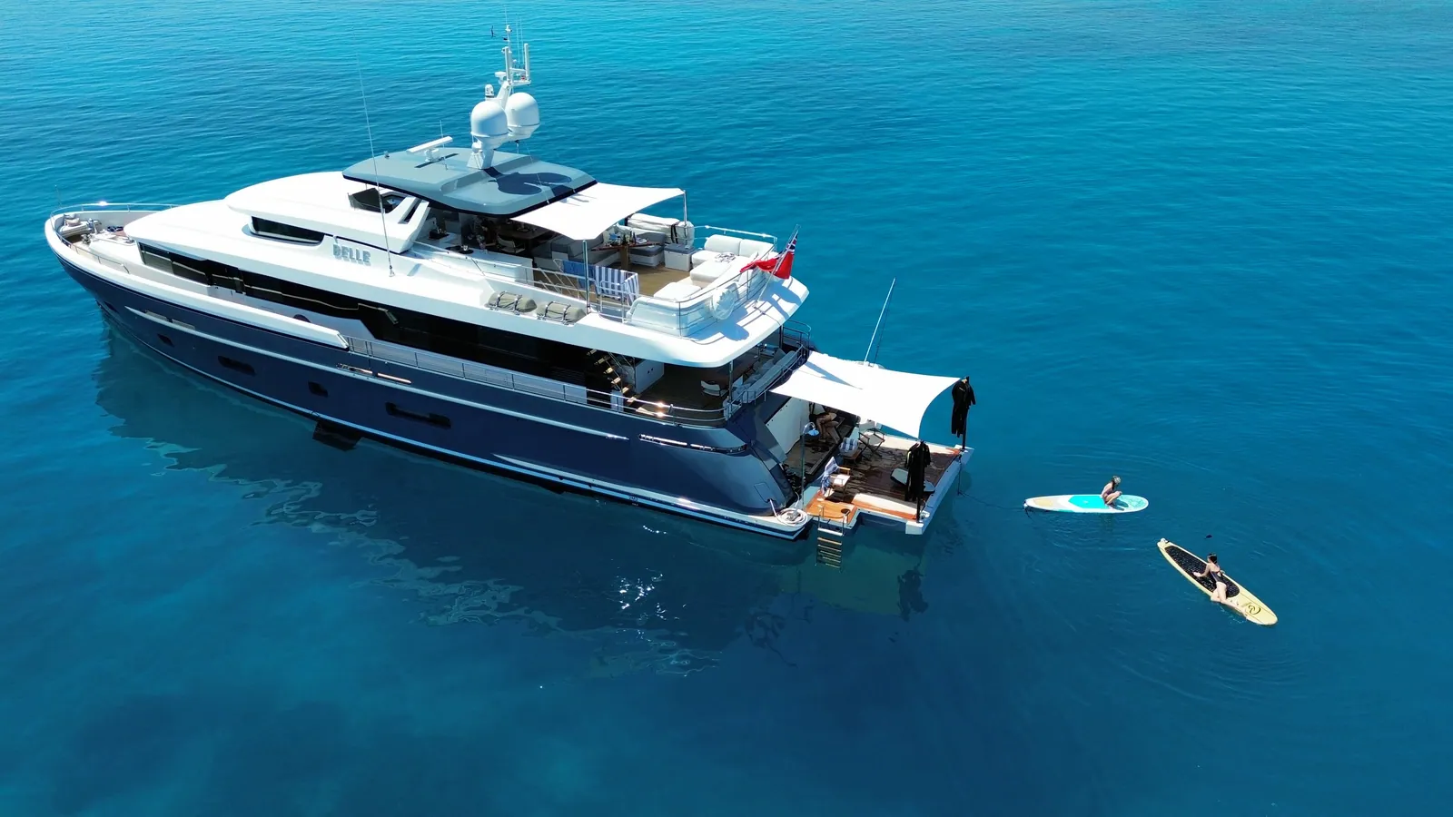 M/Y Belle, At anchor, Whitsundays