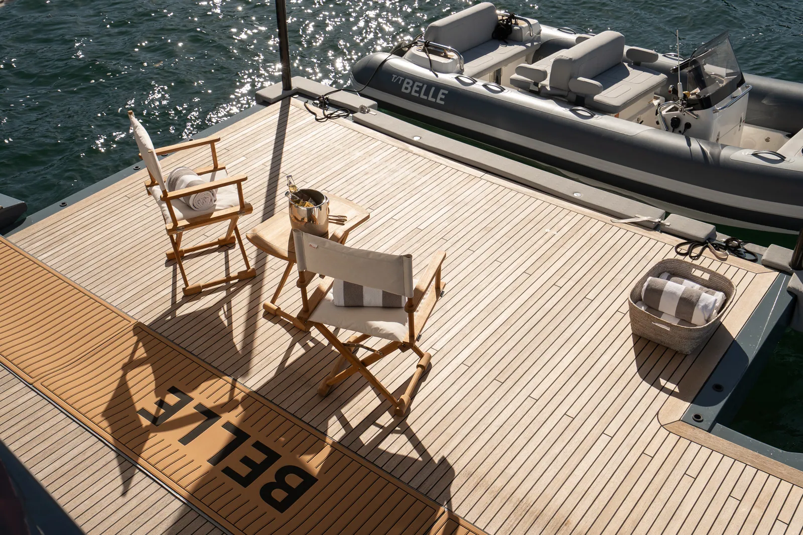 M/Y Belle, Beach club